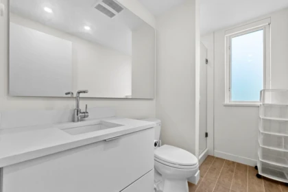 Powder Room Photo of 301 188 E 32nd Avenue, Vancouver, BC