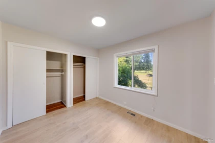 Guest Bathroom Photo of 20761 113 Avenue, Maple Ridge, BC
