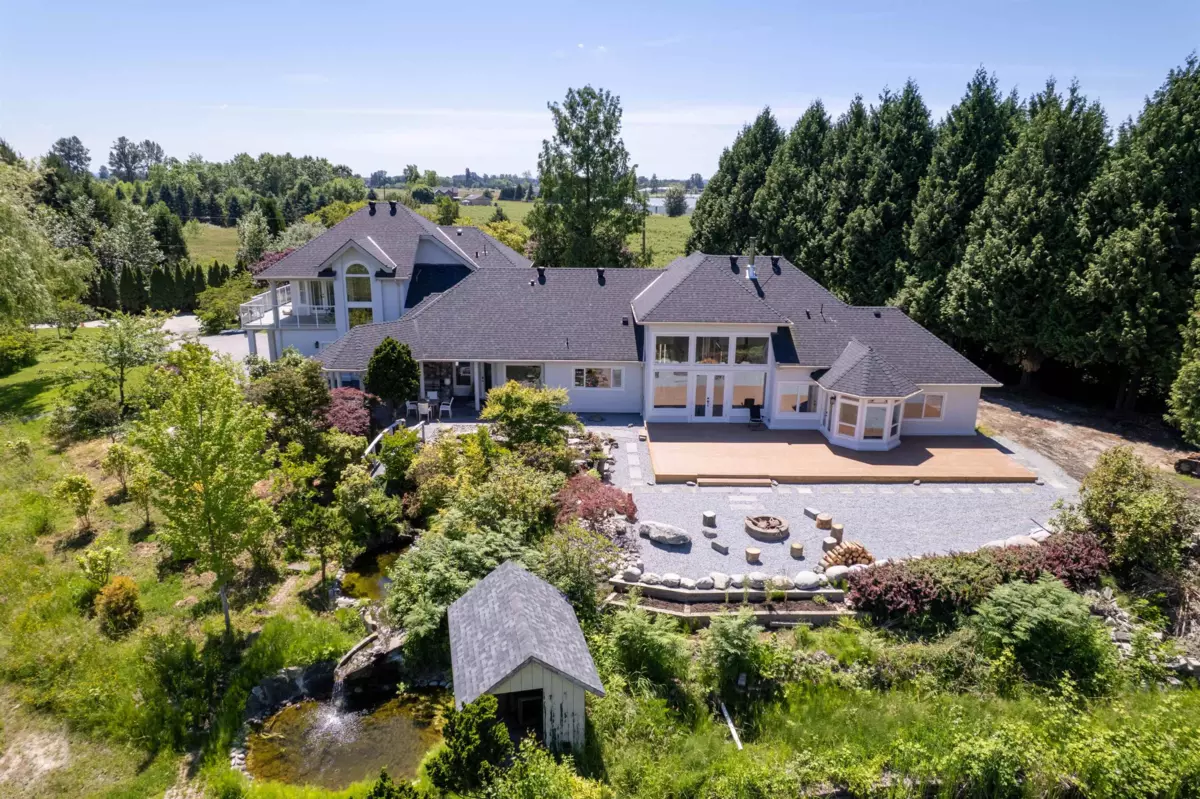 Family Room Photo of 19459 Richardson Road, Pitt Meadows, BC