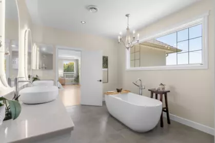 Hot Tub / Spa Photo of 19459 Richardson Road, Pitt Meadows, BC