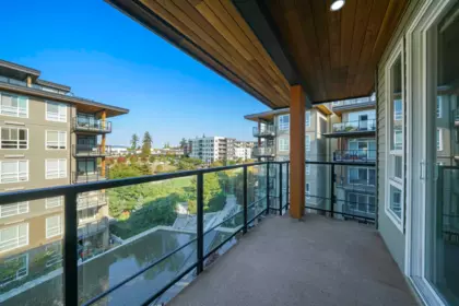 Guest Bathroom Photo of 611 6033 Gray Avenue, Vancouver, BC