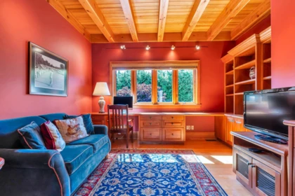 Entry Foyer Photo of 8059 Nicklaus North Boulevard, Whistler, BC