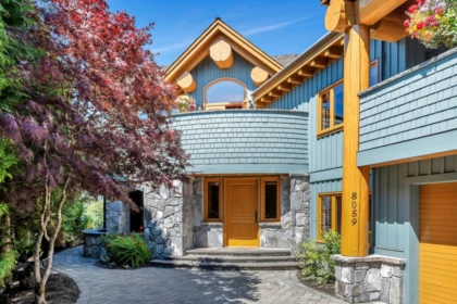 8059 Nicklaus North Boulevard, Whistler, BC, Whistler — Single Family Residence for sale