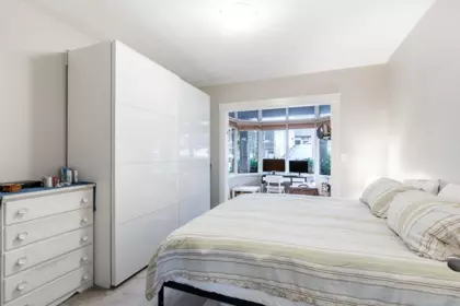 Office / Den Photo of 967 W 8th Avenue, Vancouver, BC