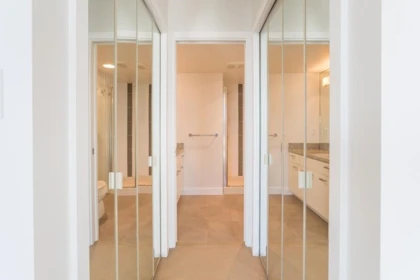 Mudroom Photo of 803 121 Tenth Street, New Westminster, BC