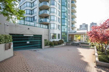 Street View Photo of 803 121 Tenth Street, New Westminster, BC