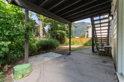 Breakfast Nook Photo of 540 5th Avenue, Hope, BC