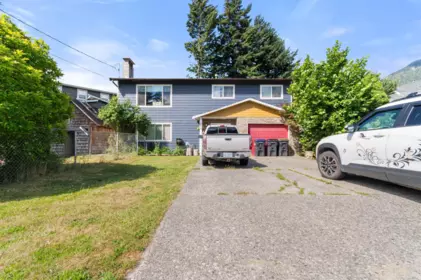 540 5th Avenue, Hope, BC, Hope — Single Family Residence for sale