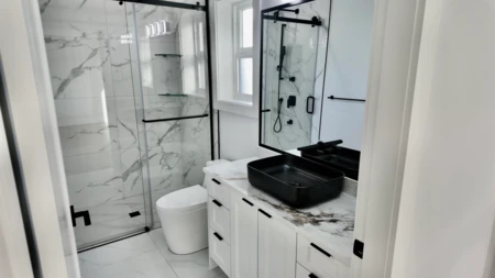 Primary Bathroom Photo of 1330 E 64th Avenue, Vancouver, BC