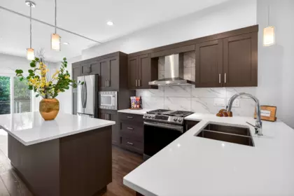 Kitchen Island Photo of 34 21150 76a Avenue, Langley, BC