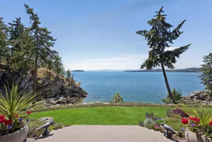 9269 Jorgensen Drive, Halfmoon Bay, BC, Halfmoon Bay — Single Family Residence for sale