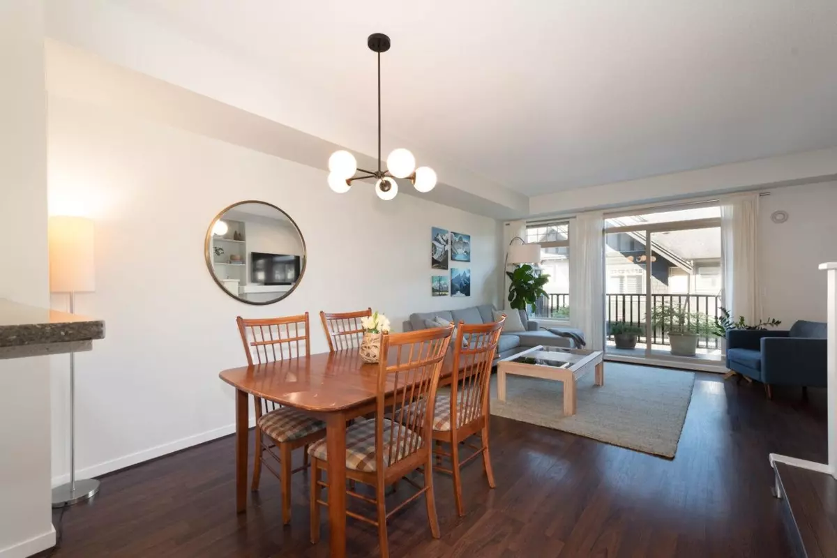 Family Room Photo of 33 55 Hawthorn Drive, Port Moody, BC