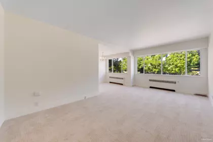 Kitchen Island Photo of 3 2255 W 40th Avenue, Vancouver, BC