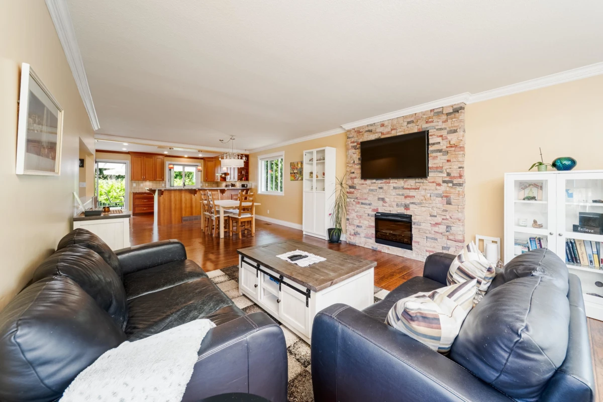 Family Room Photo of 16199 13th Avenue, Surrey, BC