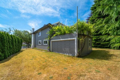 Fitness Center Photo Near 16199 13th Avenue, Surrey, BC
