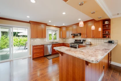 Kitchen Island Photo of 16199 13th Avenue, Surrey, BC