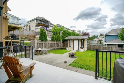 Front Yard Photo of 15075 70a Avenue, Surrey, BC