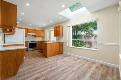 Breakfast Nook Photo of 12420 Phoenix Drive, Richmond, BC