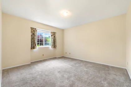 Guest Bathroom Photo of 12420 Phoenix Drive, Richmond, BC