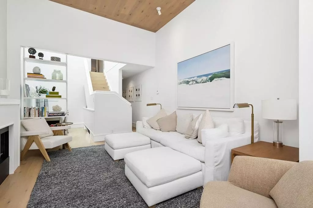 Family Room Photo of 1944 Mcnicoll Avenue, Vancouver, BC