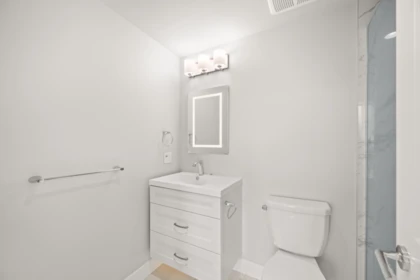 Laundry Room Photo of 1201 2180 Gladwin Road, Abbotsford, BC