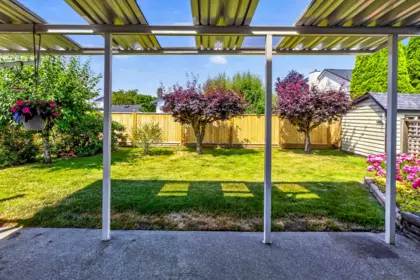 Garden / Landscaping Photo of 12125 189a Street, Pitt Meadows, BC