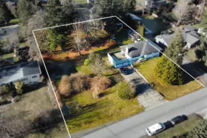 40127 Kalodon Road, Squamish, BC, Squamish — Single Family Residence for sale