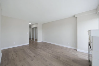 Primary Bedroom Photo of 1002 9830 Whalley Boulevard, Surrey, BC