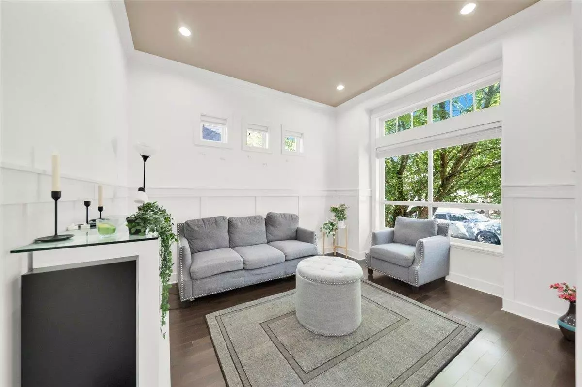 Dining Area Photo of 7032 195a Street, Surrey, BC