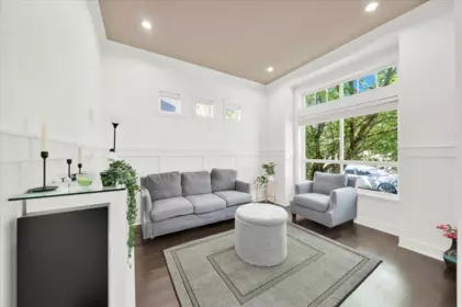 7032 195a Street, Surrey, BC, Surrey — Single Family Residence for sale