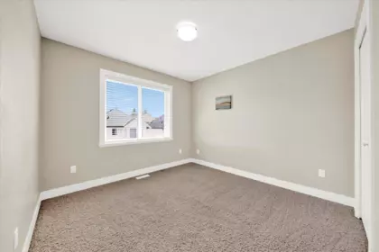 Laundry Room Photo of 7032 195a Street, Surrey, BC