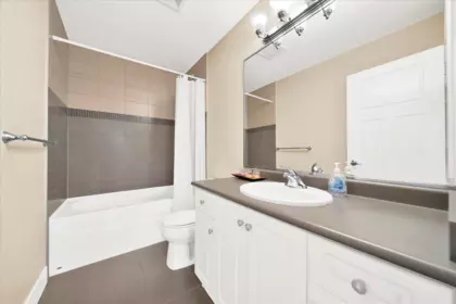 Mudroom Photo of 7032 195a Street, Surrey, BC