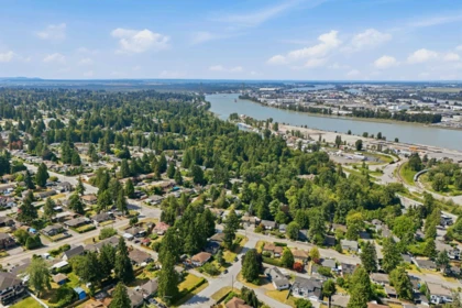 Garden / Landscaping Photo of 11333 96 Avenue, Surrey, BC