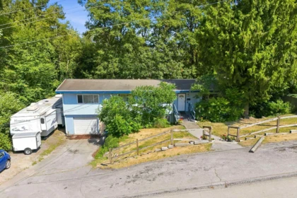 Primary Bedroom Photo of 11333 96 Avenue, Surrey, BC