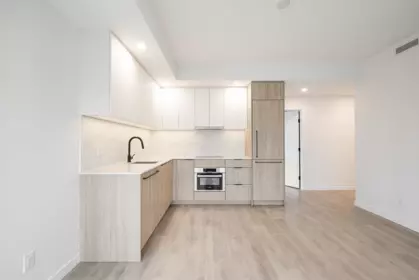 202 13685 102 Avenue, Surrey, BC, Surrey — Apartment/Condo for sale