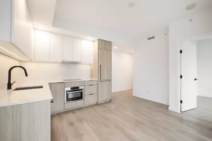 202 13685 102 Avenue, Surrey, BC, Surrey — Apartment/Condo for sale