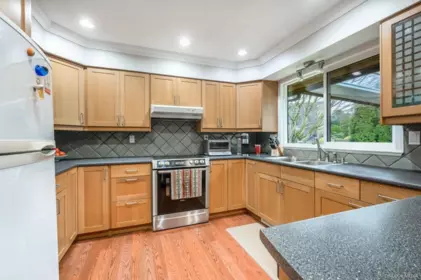 Kitchen Island Photo of 7720 Waterton Drive, Richmond, BC
