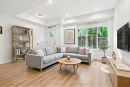 6 237 Ridgeway Avenue, North Vancouver, BC