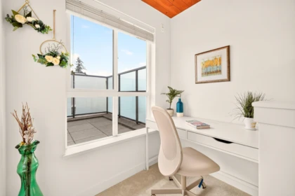 Office / Den Photo of PH7 3581 Ross Drive, Vancouver, BC