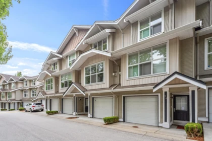 25 20460 66 Avenue, Langley, BC, Langley — Townhouse for sale