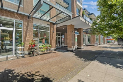 Outdoor Patio Photo of 319 1330 Marine Drive, North Vancouver, BC