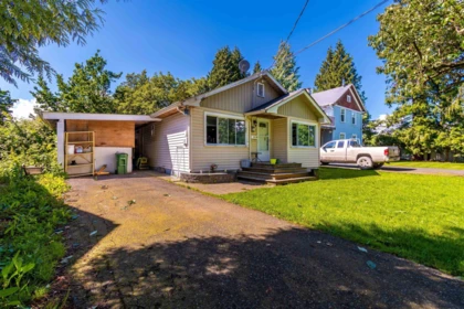 9475 Stanley Street, Chilliwack, BC, Chilliwack — Single Family Residence for sale