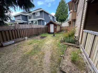 Basement Recreation Room Photo of 15402 96a Avenue, Surrey, BC