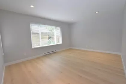 15402 96a Avenue, Surrey, BC, Surrey — Half Duplex for sale