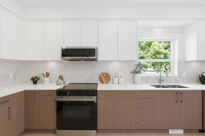 Kitchen Photo of 308 2427 Mary Hill Road, Port Coquitlam, BC
