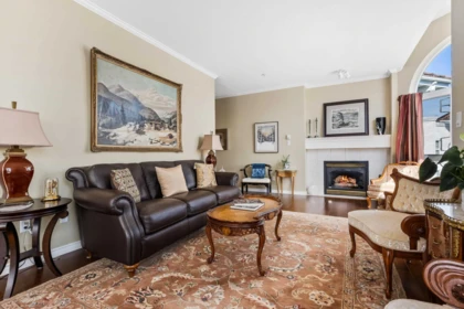 Kitchen Photo of 402 3172 Gladwin Road, Abbotsford, BC