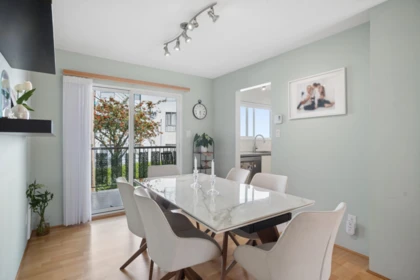 4 220 W 16th Street, North Vancouver, BC, North Vancouver — Townhouse for sale