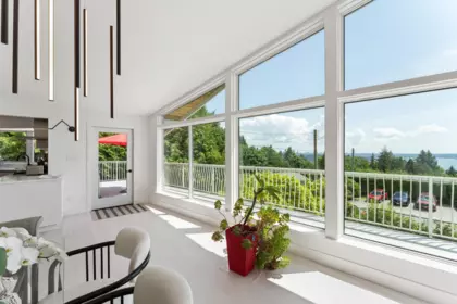 Breakfast Nook Photo of 1725 Rosebery Avenue, West Vancouver, BC