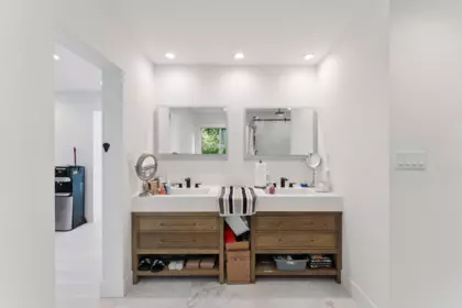 Office / Den Photo of 1725 Rosebery Avenue, West Vancouver, BC