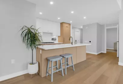 101 5007 Ash Street, Vancouver, BC, Vancouver — Apartment/Condo for sale